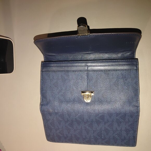 Michael Kors Long Wallet Navy Blue Leather Snap Closure Multiple Card Slots - Picture 5 of 8